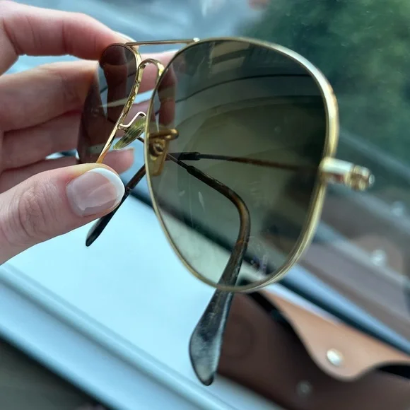 Ray-Ban Aviator Sunglasses with Tan Case and Cloth - Loved Condition - Picture 7 of 13